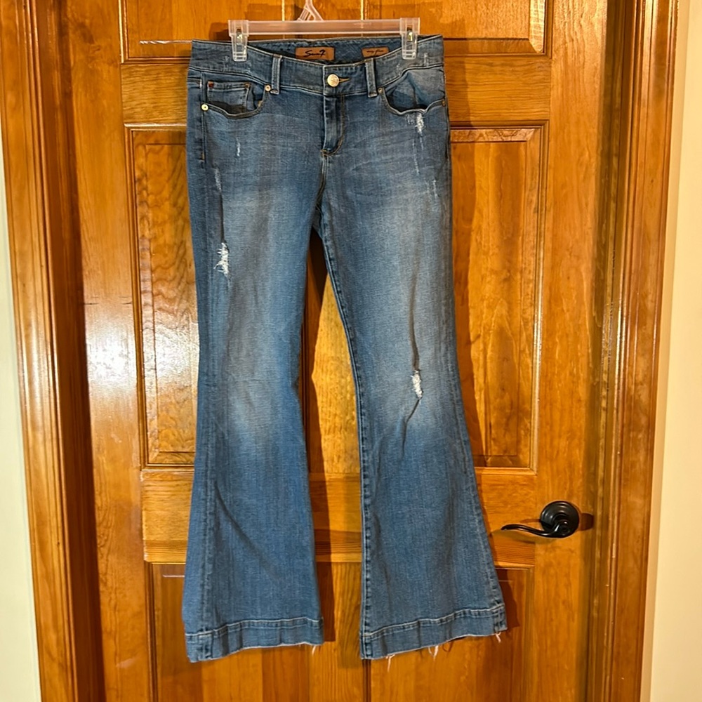 Seven7 Women’s Light Wash Distress Sexy Flare Jeans Size 30 Vintage